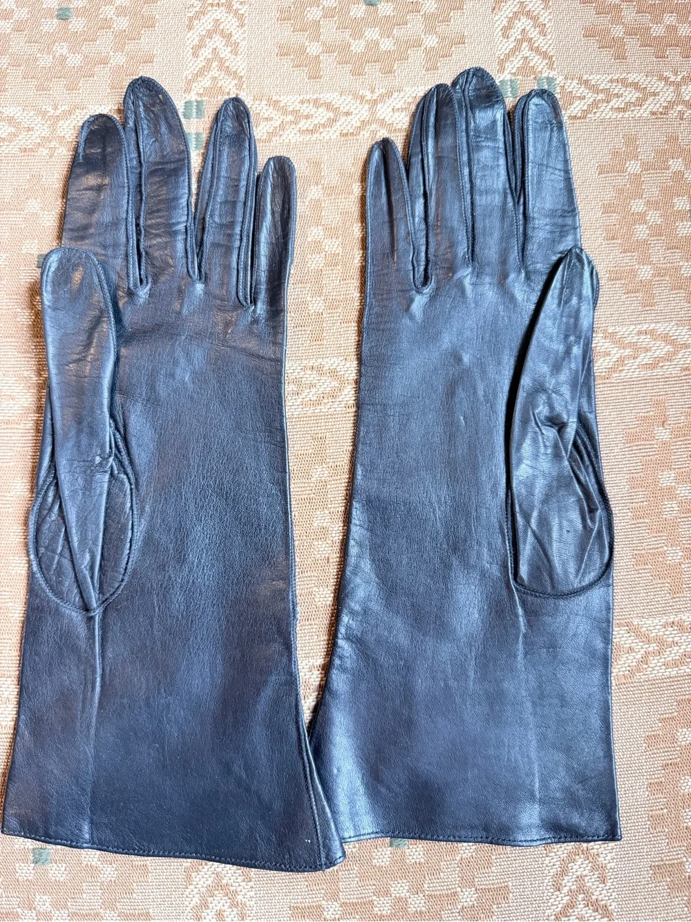 Vintage Meyers Make Black Leather Gloves Made in USA Women’s Size 7½